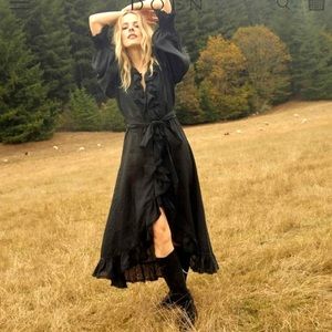 Doen Nadia Dress in Black. NWT XS